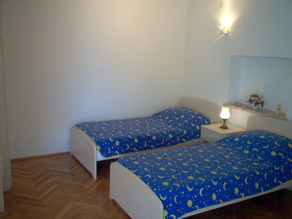 Apartment Karmen 特罗吉尔 客房 照片