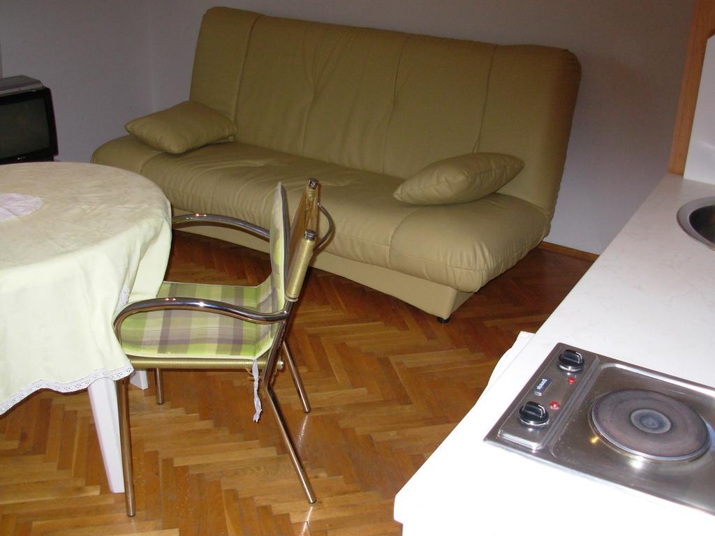 Apartment Karmen 特罗吉尔 客房 照片